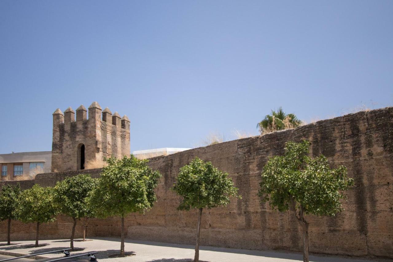 Murallas de Sevilla Apartamento con garaje 4 pax Exterior foto