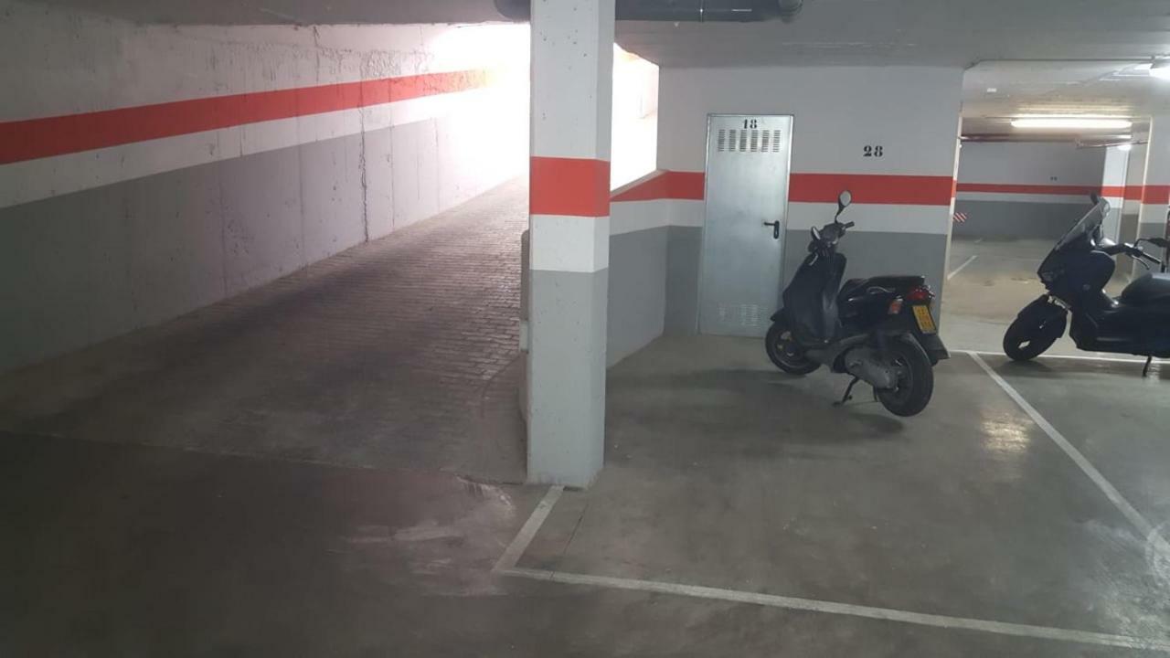 Murallas de Sevilla Apartamento con garaje 4 pax Exterior foto