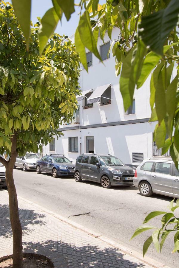 Murallas de Sevilla Apartamento con garaje 4 pax Exterior foto